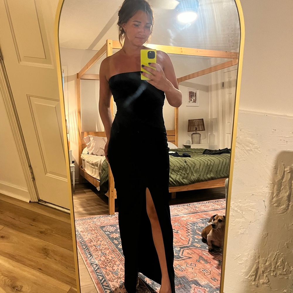 Elegant Navy Blue Strapless Evening Dress